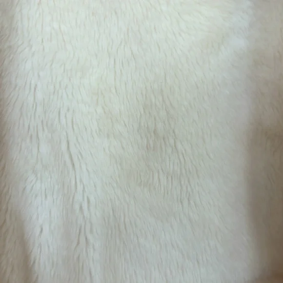 American-Widgeon Faux Fur Toddler Hooded Coat (Cream) - Picture 6 of 6